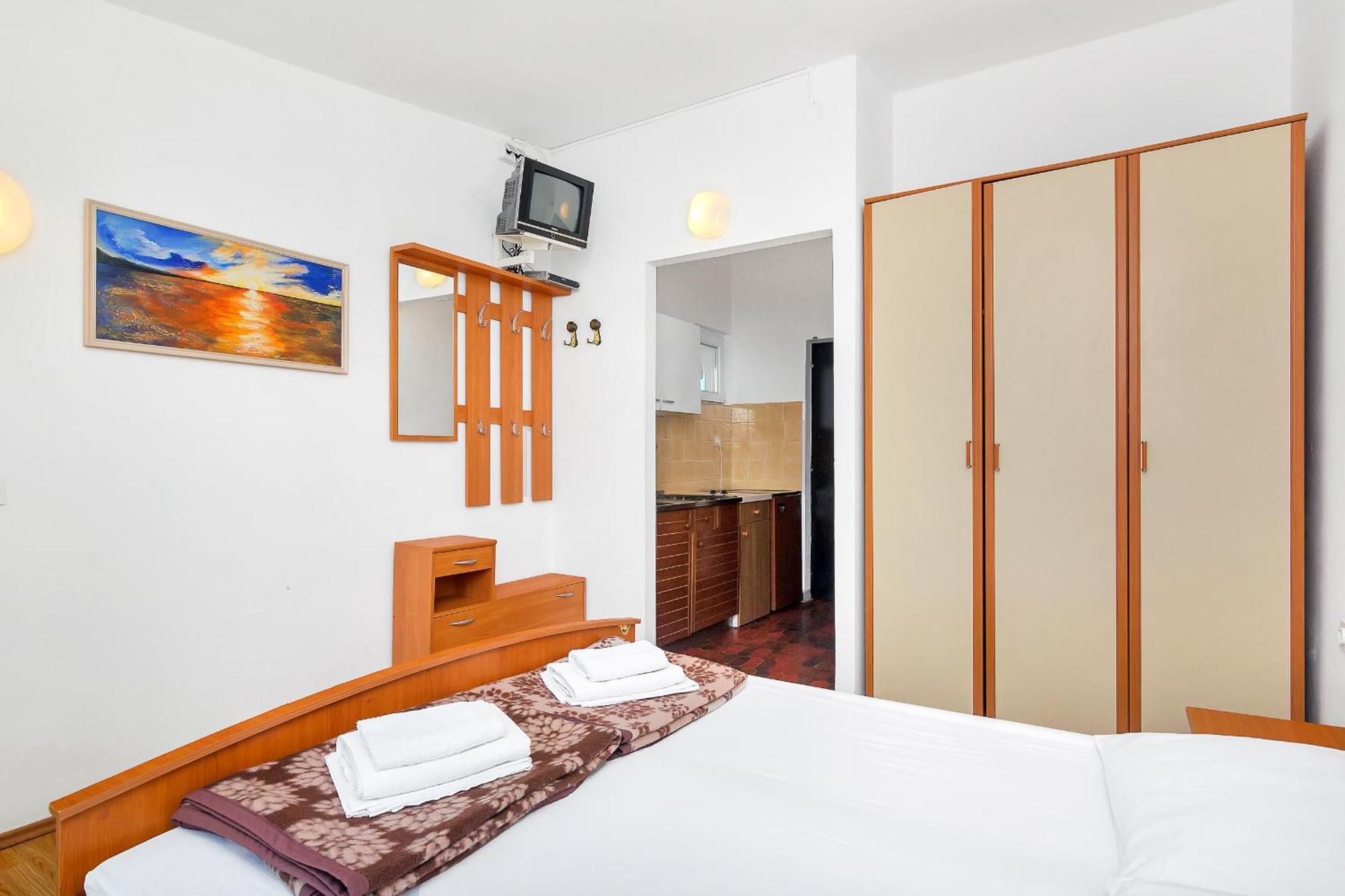 Apartmani Cico Gdinj Extérieur photo