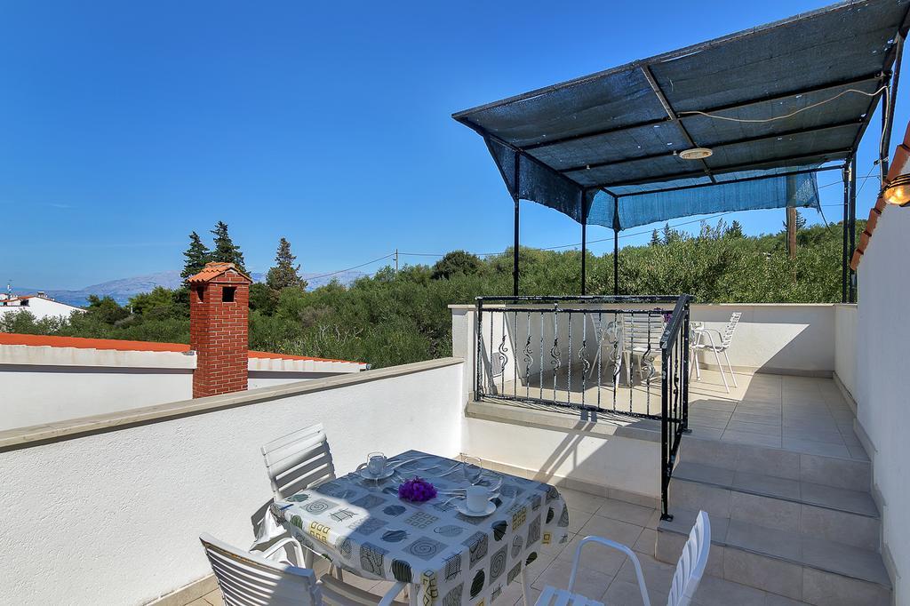 Apartmani Cico Gdinj Extérieur photo