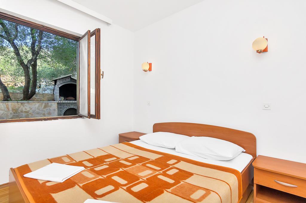 Apartmani Cico Gdinj Extérieur photo